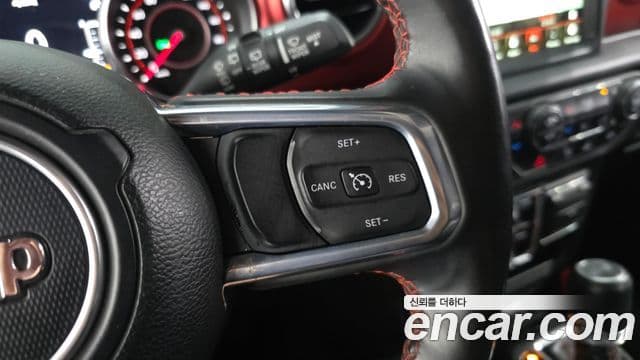 Jeep Wrangler 2022 — ფოტო 2/31