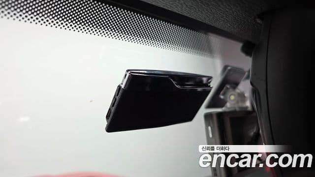 Jeep Wrangler 2022 — ფოტო 21/31