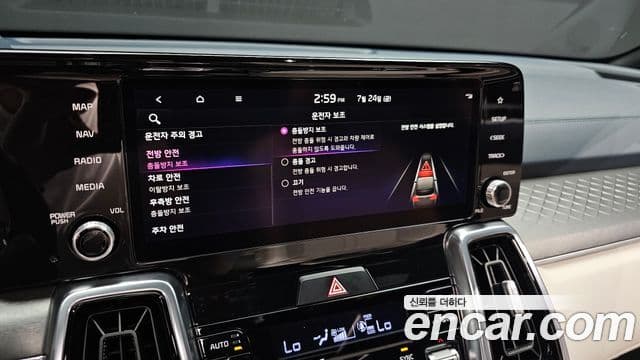 Kia Sorento 2022 — ფოტო 16/20