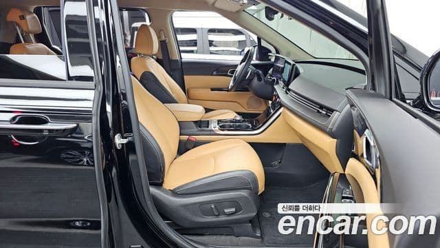 Kia Carnival 2023 — Şəkil 11/20