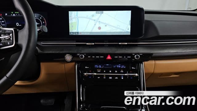 Kia Carnival 2023 — Şəkil 15/20
