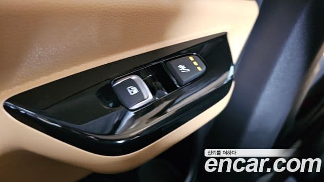 Kia Carnival 2023 — Şəkil 19/20