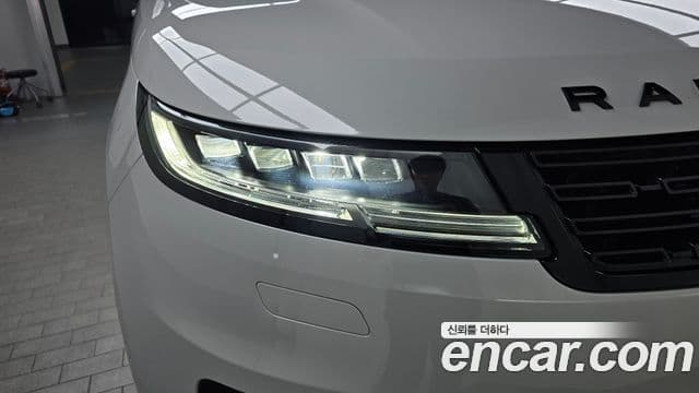 Land Rover Range Rover Sport 2025 — Photo 25/32
