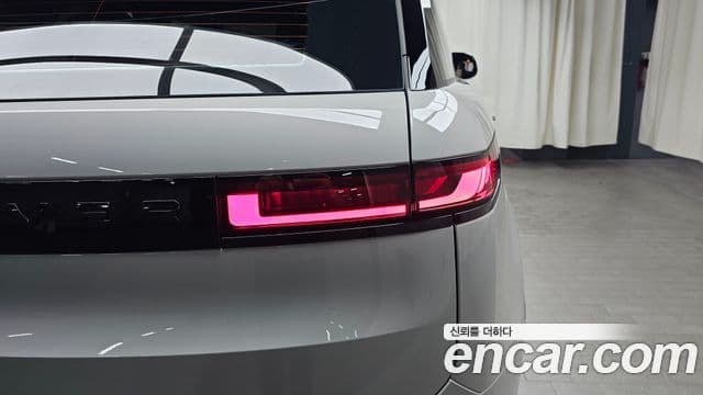 Land Rover Range Rover Sport 2025 — Photo 2/32