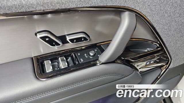 Land Rover Range Rover Sport 2025 — Photo 22/32