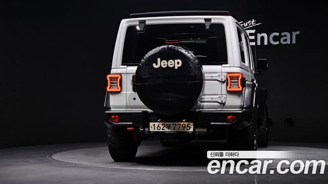 Jeep Wrangler 2019 — Photo 12/32