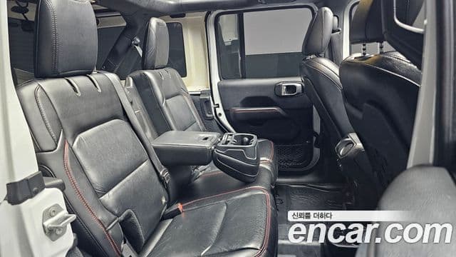 Jeep Wrangler 2019 — Photo 13/32