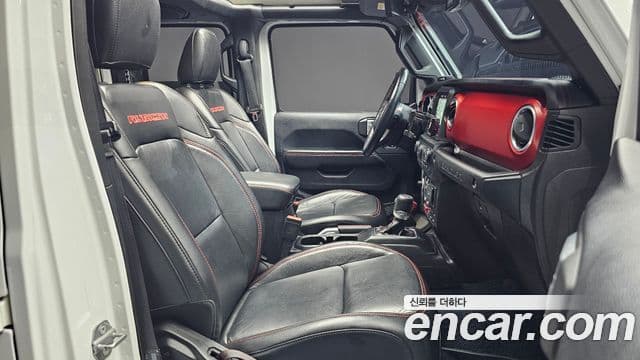 Jeep Wrangler 2019 — Photo 3/32