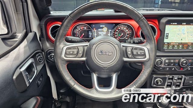 Jeep Wrangler 2019 — Photo 20/32