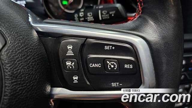 Jeep Wrangler 2019 — Photo 21/32