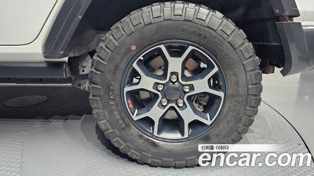 Jeep Wrangler 2019 — Photo 22/32