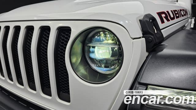 Jeep Wrangler 2019 — Photo 24/32