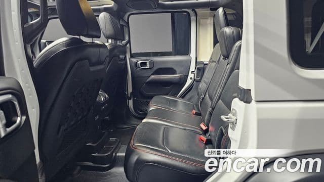 Jeep Wrangler 2019 — Photo 17/32