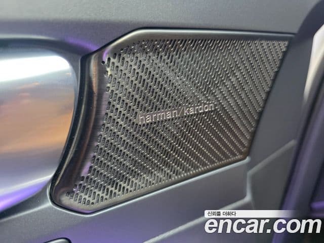 Volvo XC40 2022 — Şəkil 19/20