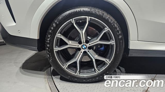 BMW X6 2021 — ფოტო 5/20
