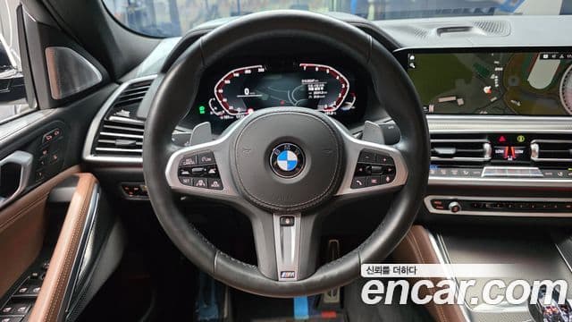BMW X6 2021 — ფოტო 13/20