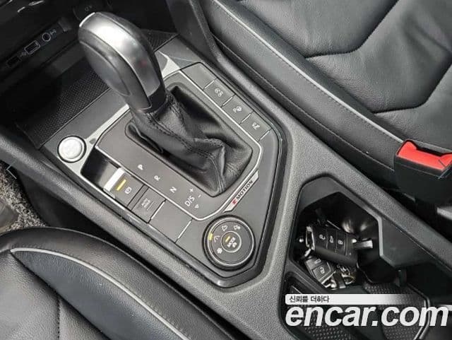 Volkswagen Tiguan 2020 — Şəkil 6/19