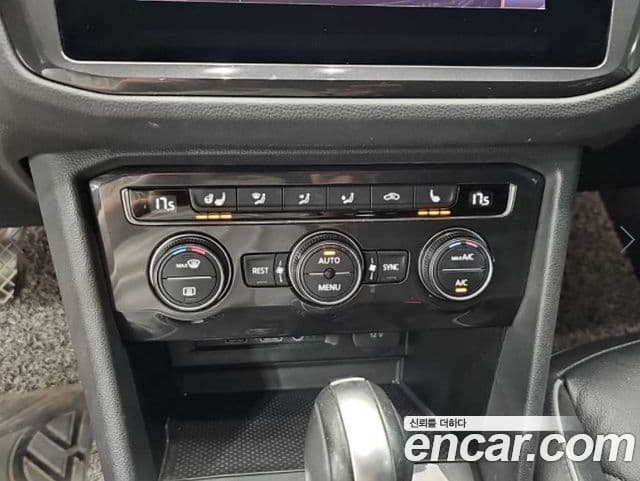 Volkswagen Tiguan 2020 — Şəkil 8/19
