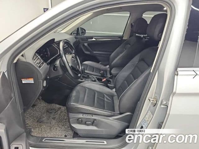 Volkswagen Tiguan 2020 — Şəkil 11/19