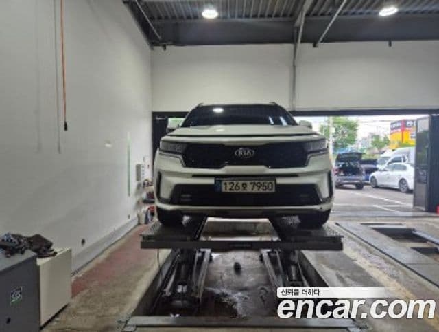 Kia Sorento 2021 — ფოტო 2/2