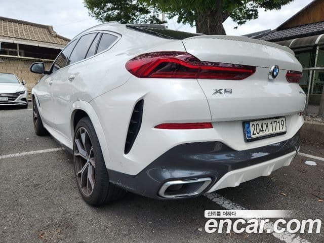 BMW X6 2021 — ფოტო 10/20