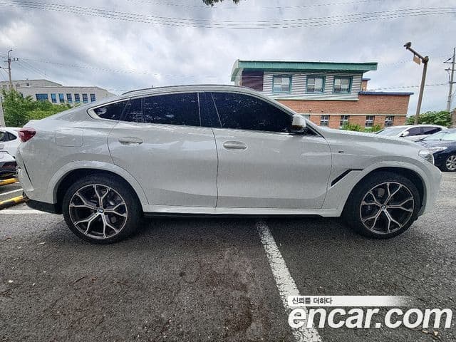 BMW X6 2021 — ფოტო 11/20
