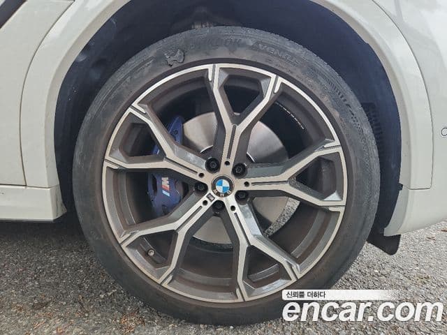 BMW X6 2021 — ფოტო 16/20