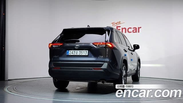 Toyota RAV4 2025 — Şəkil 4/20