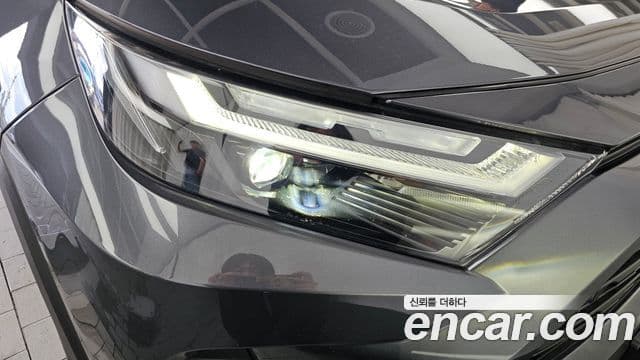Toyota RAV4 2025 — Photo 14/32