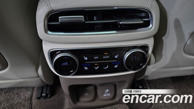 Genesis GV80 2020 — Şəkil 31/34