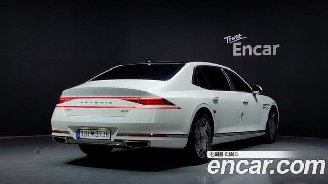 Genesis G90 2022 — Şəkil 2/20