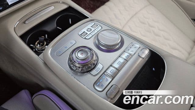 Genesis G90 2022 — Şəkil 9/20