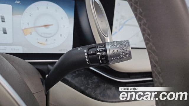 Genesis G90 2022 — Photo 23/41