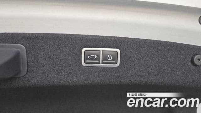 Genesis G90 2022 — Photo 13/41