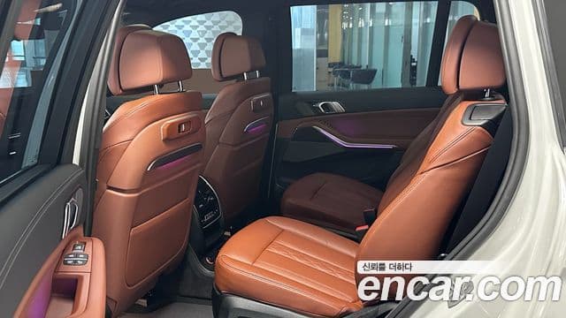 BMW X7 2025 — Şəkil 11/20