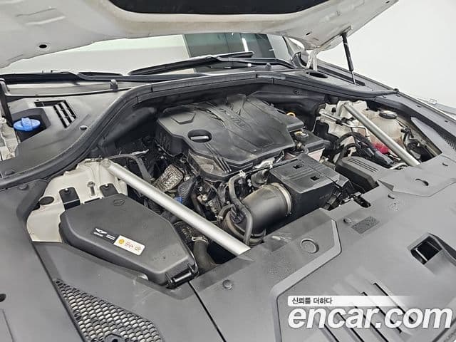 Genesis GV70 2021 — ფოტო 4/20