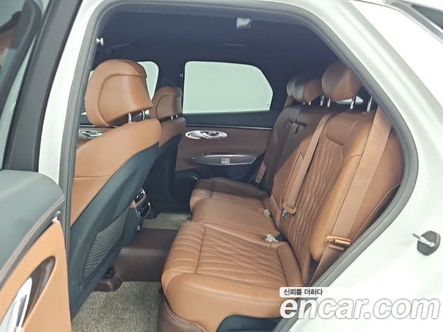Genesis GV70 2021 — ფოტო 12/20