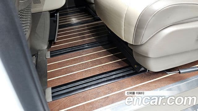 Kia Carnival 2022 — Фото 18/20