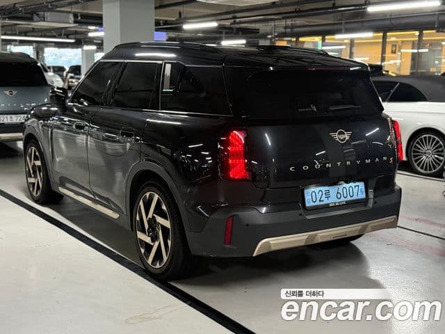 Mini Cooper Countryman Electric 2025 — Şəkil 7/8