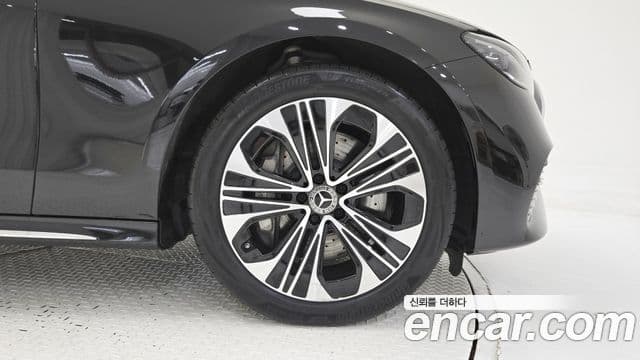 Mercedes-Benz E-Class 2025 — Şəkil 4/18