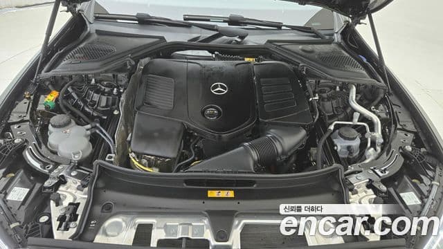 Mercedes-Benz E-Class 2025 — фото 5 из 18