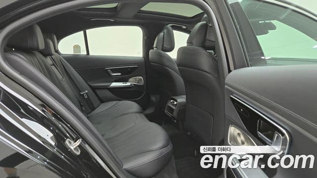 Mercedes-Benz E-Class 2025 — Şəkil 8/18