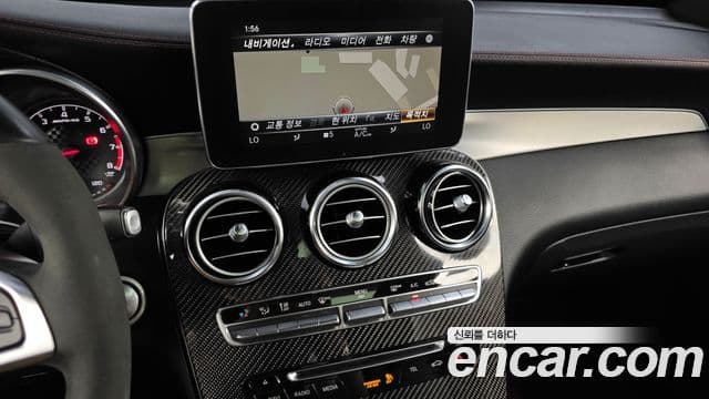 Mercedes-Benz GLC-Class 2018 — ფოტო 13/20