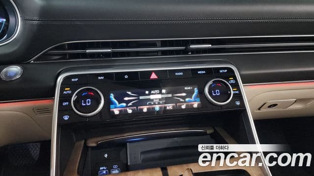 Genesis GV80 2023 — Şəkil 12/20