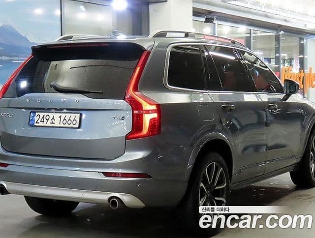 Volvo XC90 2018 — Şəkil 3/20