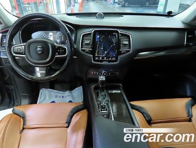 Volvo XC90 2018 — Şəkil 9/20