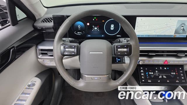 Hyundai Grandeur 2023 — ფოტო 13/20