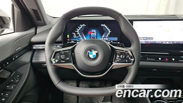 BMW 5 Series 2023 — Фото 13/20