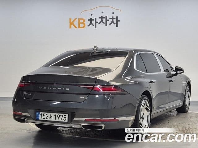 Genesis G90 2022 — Şəkil 2/19