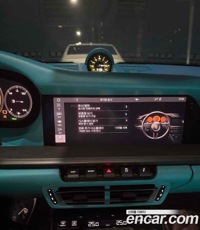 Porsche 911 2020 — ფოტო 16/18